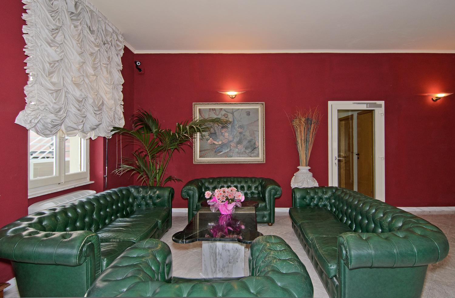 Hotel Regina Лидо Ди Камайоре Екстериор снимка