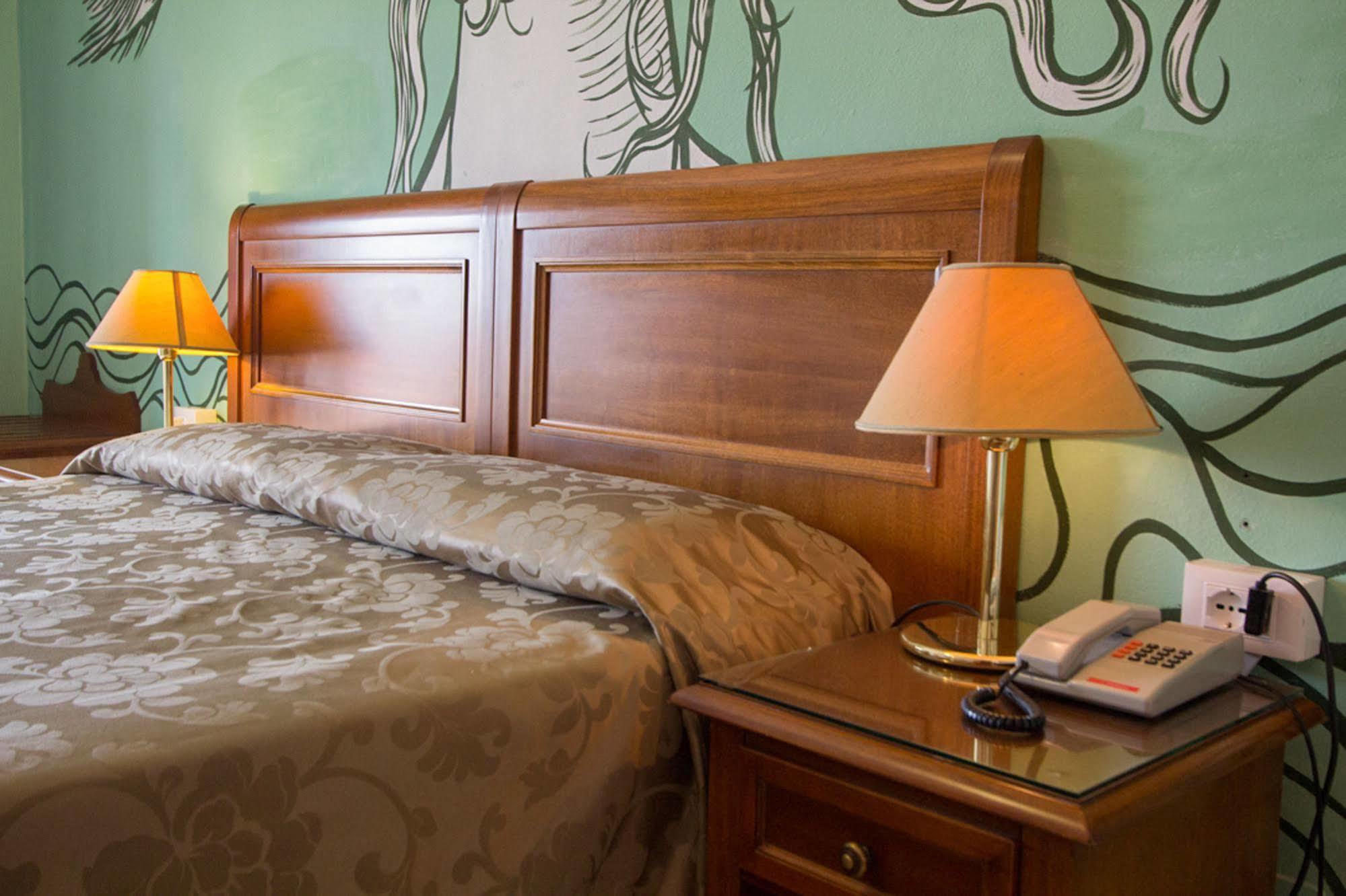Hotel Regina Лидо Ди Камайоре Екстериор снимка
