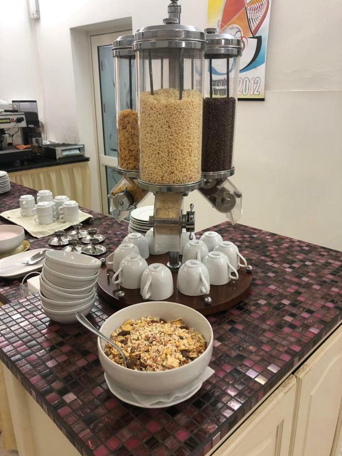 Hotel Regina Лидо Ди Камайоре Екстериор снимка